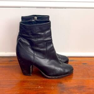 Frye Patty Artisan leather side zip heeled ankle boots sz 7.5